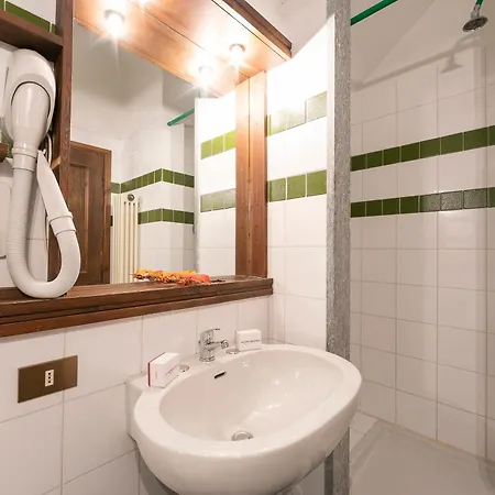 Grange Hike & Ski Sestriere Apartments - Happy Rentals Room photo